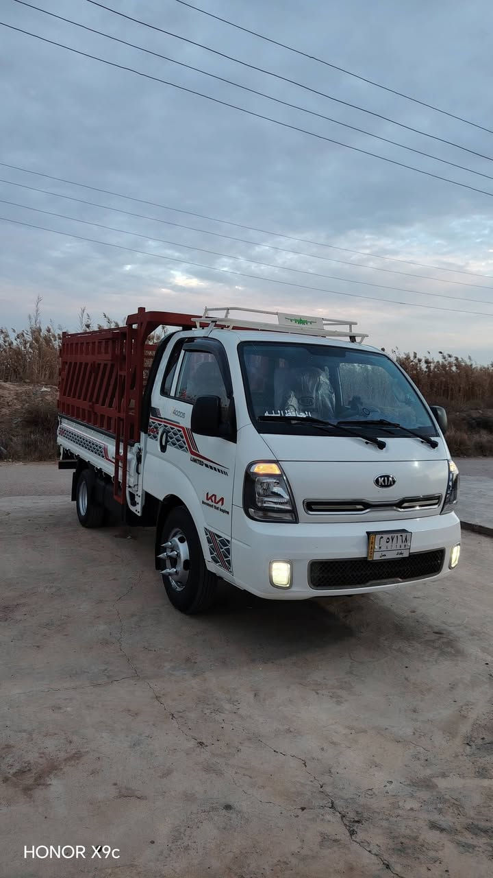 سلا عليكم البيع كيا فحل موديل 2022 مكفولة كفالة عامه رقم بغداد تحويل ثاني سياره جديده بمعنه كلمه وضع شركه            محجر درجه والئ محوره 14 ستد 27 تانكي كاز 120 التر مرفوعه وركه تخم تاير جديد امامي وخلفي تحويرت وقيات؛ + هورن بوش سياره جاهزه من كلشي ربع ما تخلي عليه بفضل الله كبل الشغ
مكان سياره تاجي المشاهده رقم تلفون ***********
