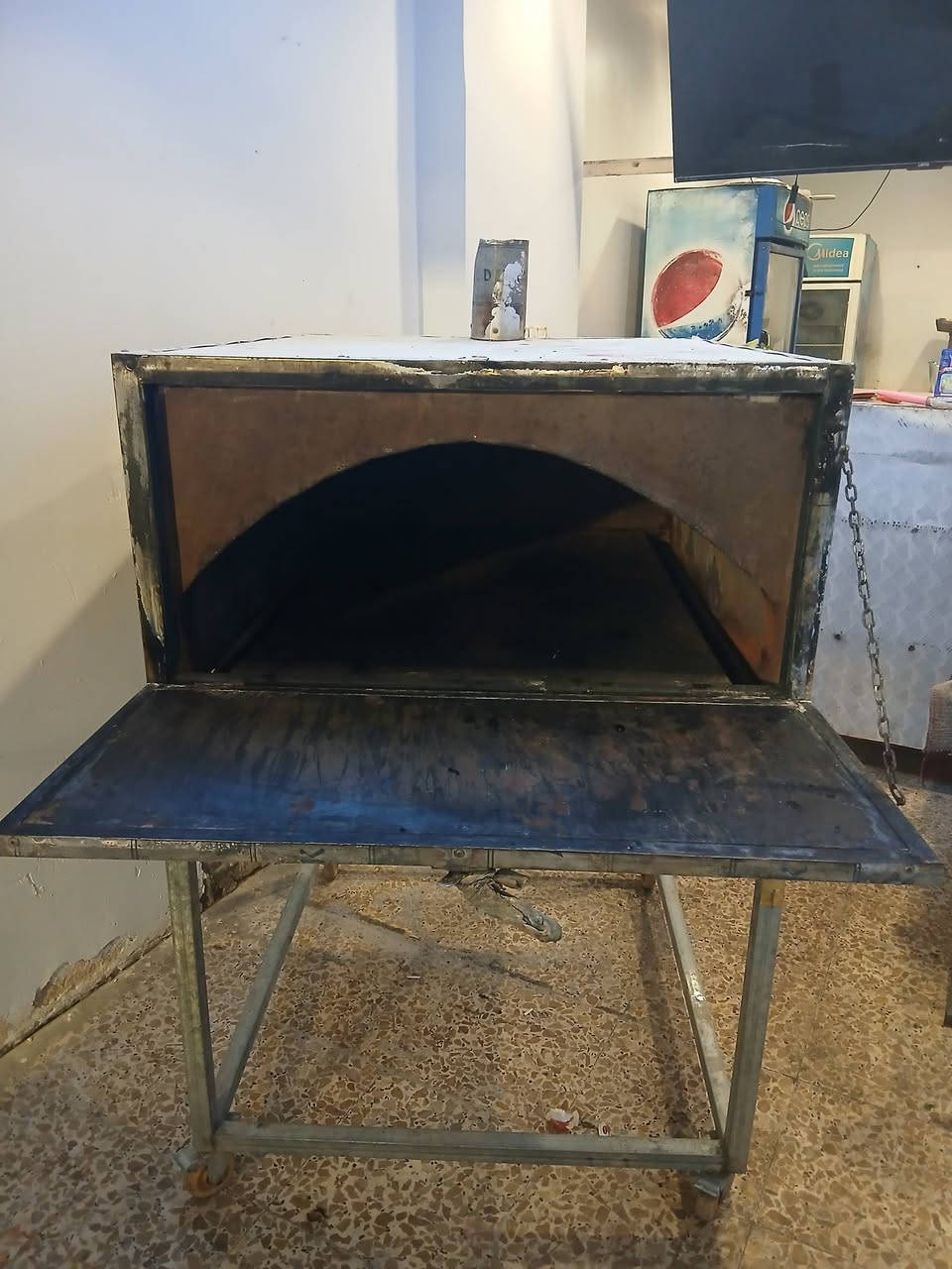 فرن لحم بعجين استخدام قليل للبيع سعره 280 اي استفسار ***********

