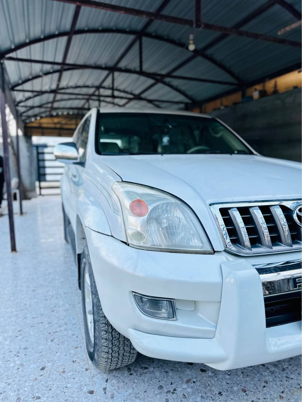 {بە ناوی خودا}
 ***********
پرادۆ ٢٠٠٨ چوار پستۆن بێ سبوخ بێ دەعم گێر تۆماتیک هەموو
 گیانی بە شەرت مەکینە گێر دەبل ئەکسل بە شەرت   چوار جام ئۆتۆ کوشن جلد بەرەدەرگا جلد  سێ ریز کوشن  سێ شاشە  توندو تۆڵی بە شەرت  سەیارەکە زۆر خاوێنە  رەقەم هەولێرە   نرخ ١٥٠$ معامەلە سوران, أربيل
