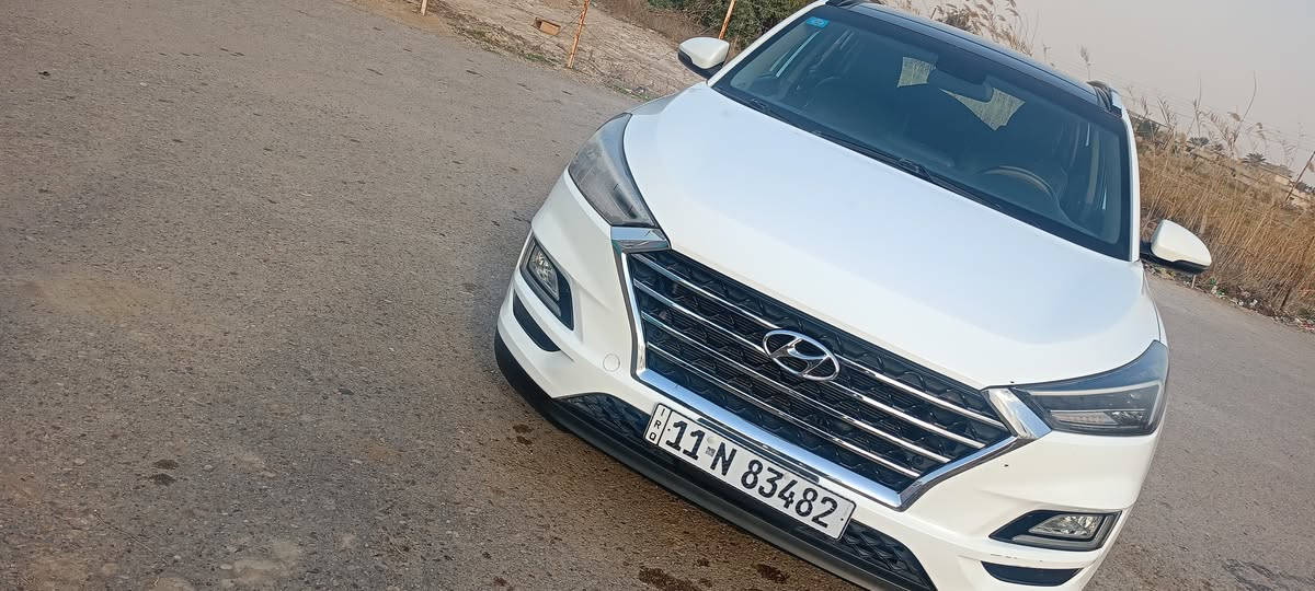 السلام عليكم توسان موديل 2020 خليجي فول مواصفات مكفولة من كلشي سنويه تنتهي 2030 العنوان بغداد التاجي السعر  220 وبيه مجال كلش بسيط اني مكلف بالنشر 
رقم صاحب السيارة
***********
***********
