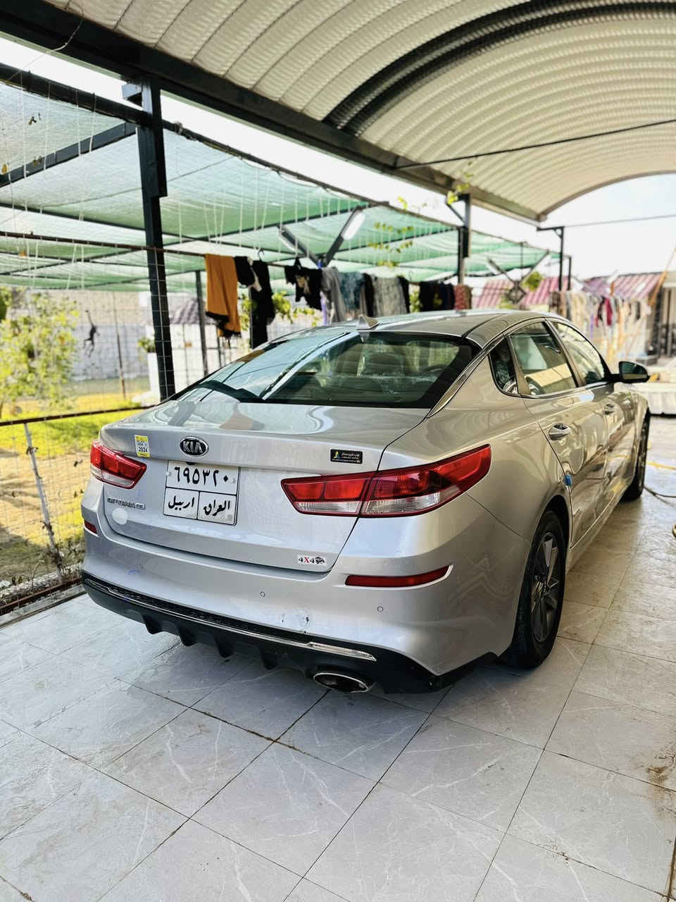 اوبتيما موديل 2020 بيها قطعتين صبع وقطعتين بس كلير وبيها مكانات بارد  بدون دواخل سياره شواصي والغود مشروطا بيع او مراوس مكاني ديوانية *********** رايدها 125 بيها مجال
