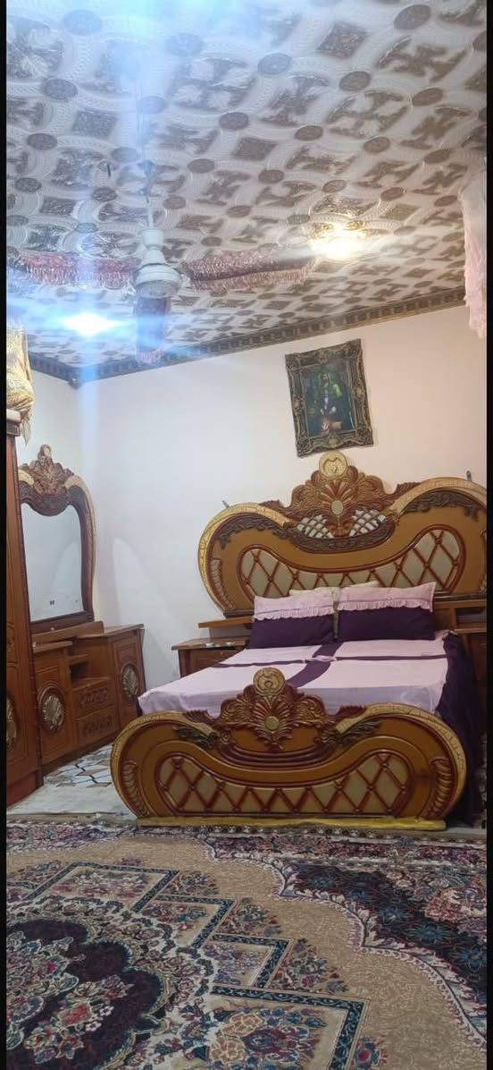 سلام عليكم بيت الايجار في منطقة السبا الاولى مساحة ١٢٠الاستفسار ***********
