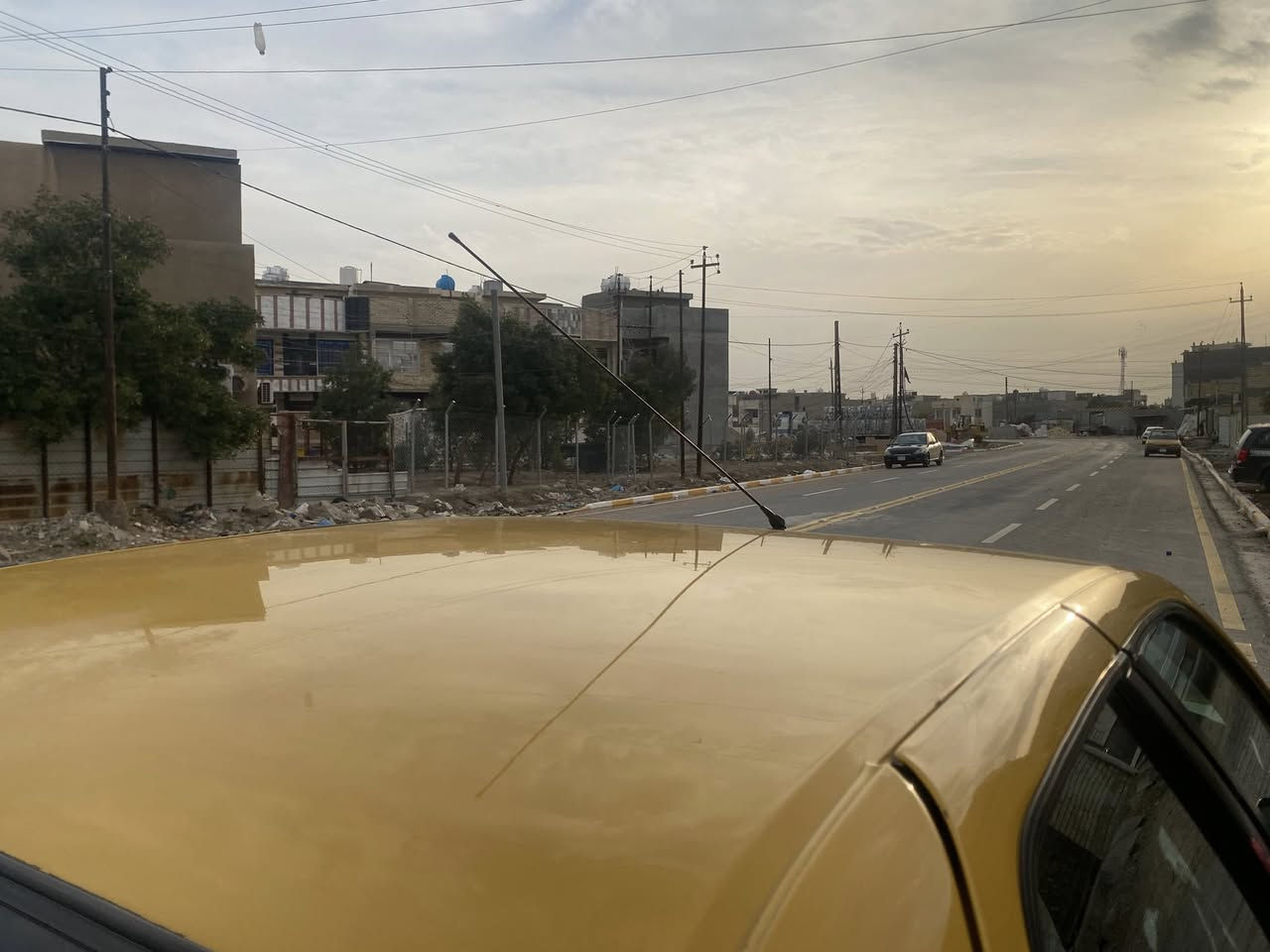 السلام عليكم بيجو لميس 2016مكينه كير نضيفات صدر تبريد السيارة كاماله ونضيفه السعر 45 وبيه مجال غير متواجد عله الفيس اتصل المكان الحريه ***********
