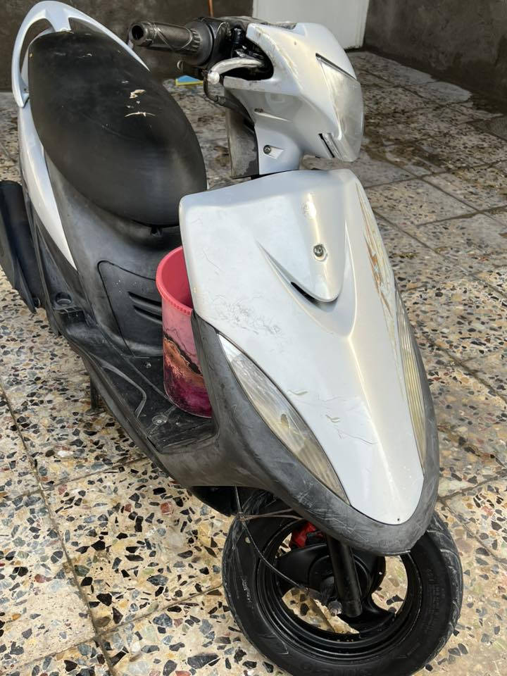 السلام عليكم للبيع دراجه ماكس عدله بلادي كلشي شغال مكينه 49 بلادي مختم مكاني مدينه الصدر سعره 600بيه مجال قليل ***********
