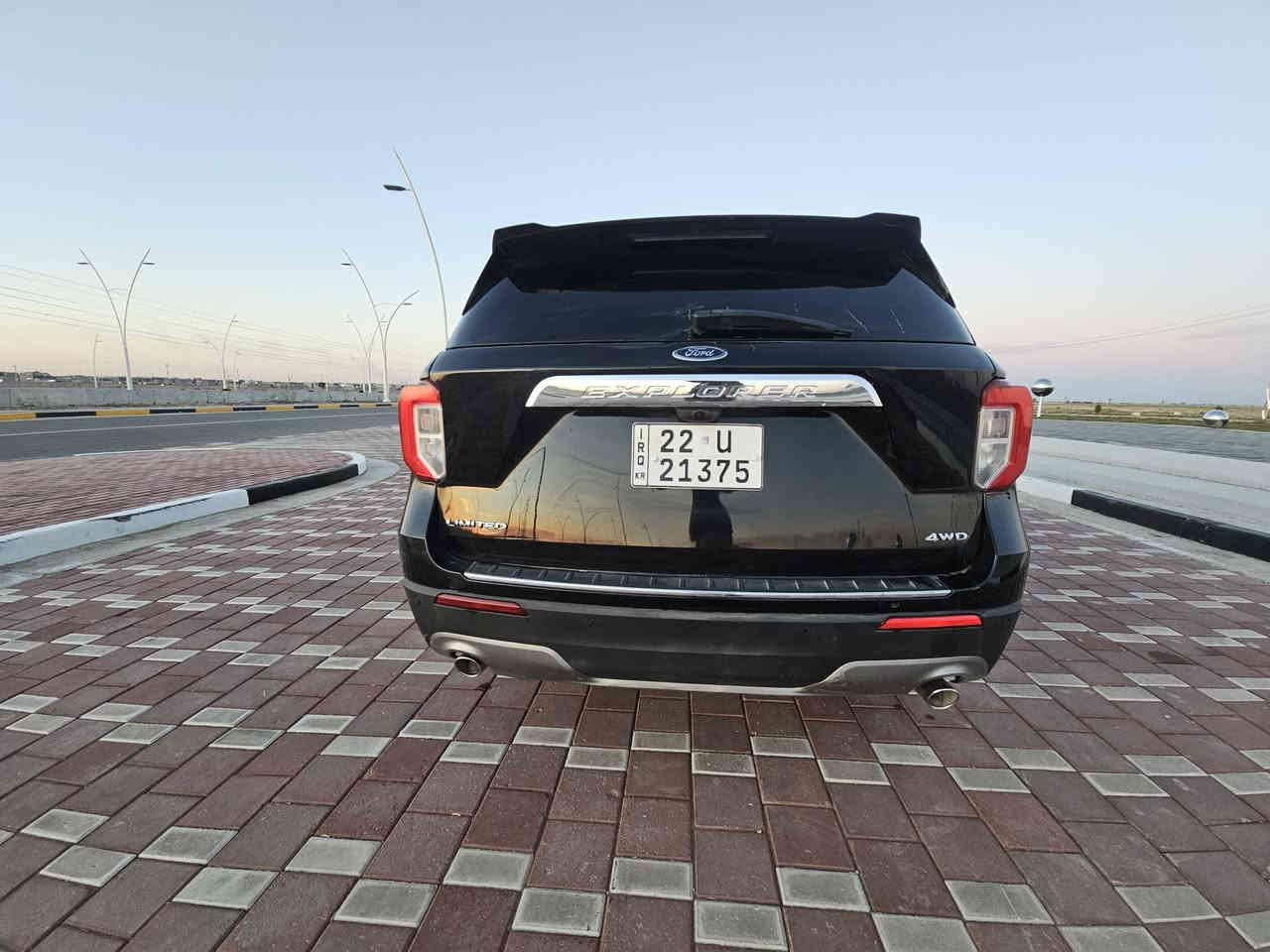 الاسود الملكي يرحب بكم.. للبيع او مراوس فورد اكسبلورر ٢٣ لميتد (٦) سلندر تنفس طبيعي هايبرد ١ عل ١ فوووول مكفولة من قطرة صبغ حادث طفيف في الجاملغ الخلفي بارد قليل
رقم اربيل باسمي نظااافه قيافة مواصفات 
ماشيه ٢٥٠٠٠ 
معرض بلاتينيوم لتجارة السيارات  سامراء 
***********
