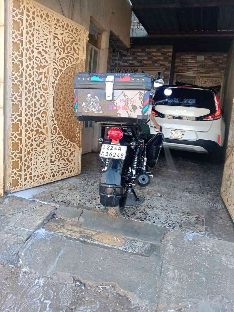 السلام عليكم دراجه رقم باسمي سنويه جديده صار ١٣ يوم نازله ماشيه ١٥٠٠ السعر 3 مليون مع الكماليات 
بغداد بلديات ***********
