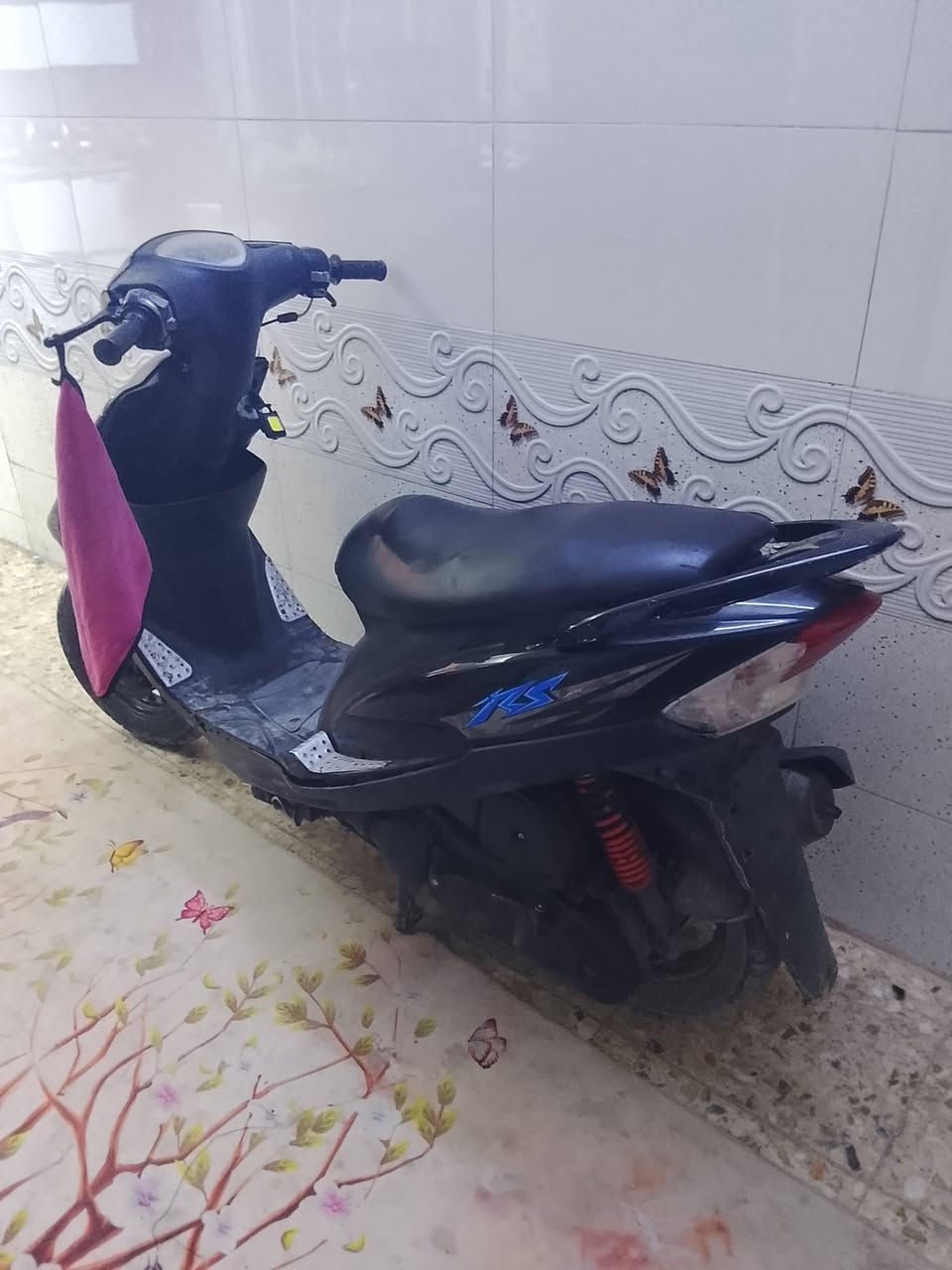 دراجة ماكس عدلة كاملة نقص مابيهاشغل وتروح نص نكرة وهند واحد تشتغل ماكينة مامفتوحة كابريتر بلاد مالهة
525 سعر مناسب وبيهامجال وتدللون


**إذا كنت صاحب هذا الإعلان وتريد حذفه لأي سبب، رجاءا أرسل رسالة إلى الدعم الفني**