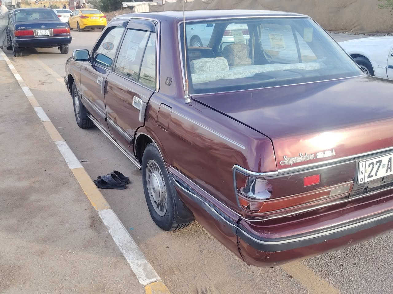 السلام عليكم سياره كراون سيدان ايسر بلاد لون ماروني  مديل 91 رقم انكليزي سنويتها 2030يله تصقط رقم مميز السياره كفاله من ضربه وكص ونقل جثه مصبوغه عام جماليه مكينه وكير وتبريد بلكارتون شرط وترايك وين ميعجبك سعرها 57وبيها مجال بصيط حق الجيه هاذ رقي ***********  مكاني ذي قار سوق الشيوخ
