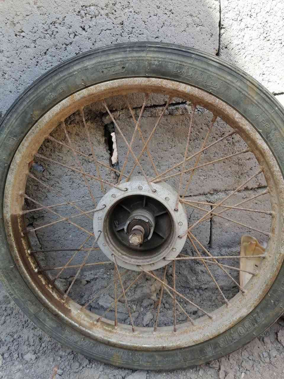 السلام عليكم من رخصه الادمن غراض دراجه ايراني كلهن شغالات المحرك انيرجي شرط التشغيل  وباغي   لقراض گدامك المكان بصره گرمه علي ***********
