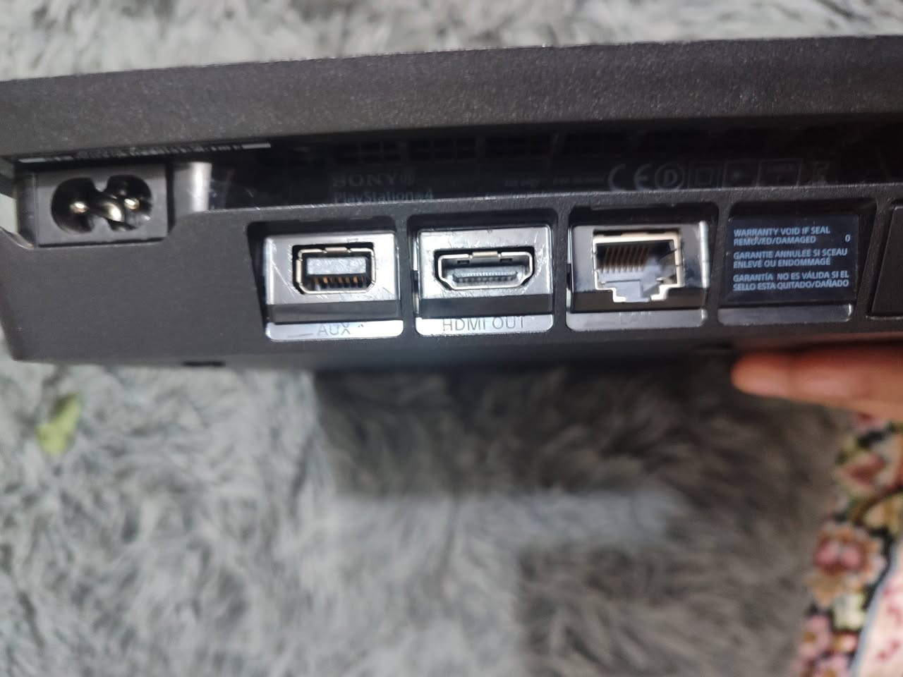 بلي 4 سلم واحد تيرا نظيف ما مفتوح لوك ستيكر مع  3 جوستكات كلهن شغالات مع لعبة فيفا 26 واشتراك بلس اكسترا اربع اشهر رايده ب250  وبي مجال مع التوصيل مكاني نجف


**إذا كنت صاحب هذا الإعلان وتريد حذفه لأي سبب، رجاءا أرسل رسالة إلى الدعم الفني**