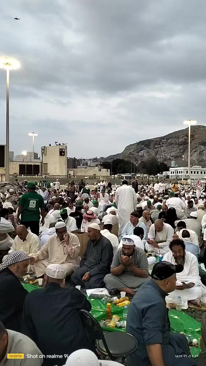 اللهم لك الحمد والشكر
بفضل الله وكرمه وتوفيقه علينا

عمرة شهر شوال عن طريق البر 

السكن المدينة المركزيه 

السكن محبس الجن جهة السقايف (( فندق ميسان المحبس))

ومن أرقى الفنادق والمصنف ⭐⭐⭐⭐⭐ حقيقي. 

وسيكون برنامجنا كالتالي :_

 (( 400 $)) دولار بدون طعام 

 (( 500$)) دولار معا طعام 

سارع بتسليم جوازك قبل يقاف الفيز 

وستكون قيادة قوافل شهر شوال 

الاستفسار  واتساب أو مراسله الحساب ***********
