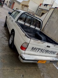 ميتسوبيشي بيكاب • ٢٠٠٤ • رانية