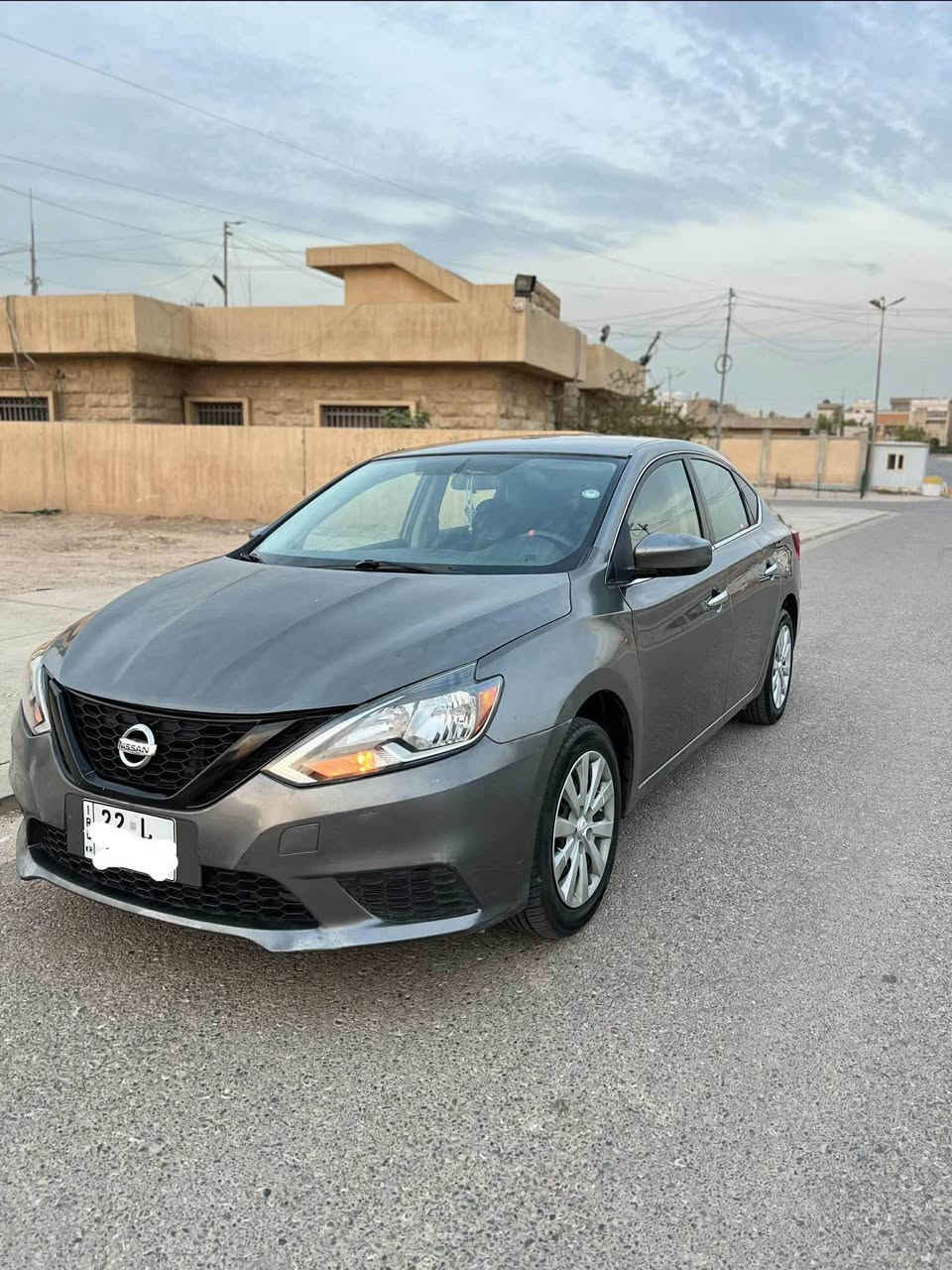 نیسان سینترا 
مۆدیل 2016
ماسەفات S 
شاشە ئاپادی بۆ بەسراوە
فەقەت 2  پارچە سبوخە 1 پارچەش کلیری. ئەمریکایە 
3جیگا  ساردی هەیە 
 سەیارەکە بە شەرتە. تەقە و رەقەی بە شەرتە.  گێر و مەکینە بە شەرت 

سحریشی 106. وەرەقە و. مەحامەلەکی  برایانە 
*********** أربيل, العراق
