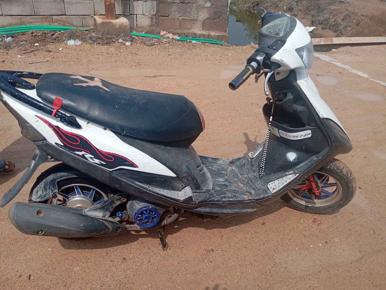 مكان ابو الخصيب حي عسكري 
*********** البصرة, العراق
