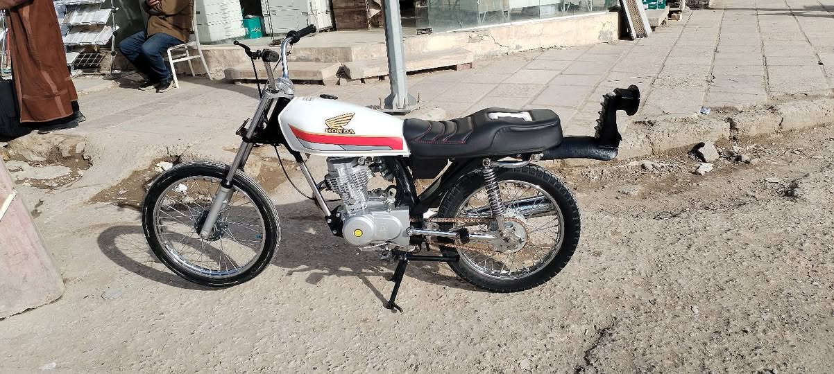 سلام عليكم
دراجه مديل ٢٣ أوراق استنساخ عدد ٦ كاملات مكاني ديوانية ***********
