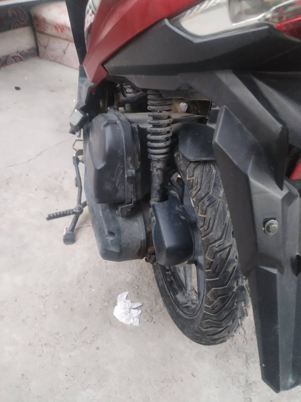السلام عليكم دراجة هوندا جي تي اس شغالة كلشي مابيها لاتنقيص لاتبخير محرك 150cc بدون اوراق ينرادلها هورن و گلوبات اشاير الدراجة سعرها 450الف قفل 449الف متصير العامرية بغداد 
ملاحظة:اقرا المنشور وخابرني
***********
