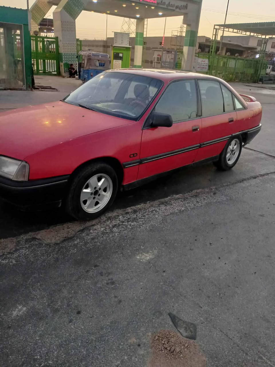 السلام عليكم للبيع سياره اوبل اوميكا موديل ٩١ رقم واسط دولي سنويه لل ٣٠  تحويل مباشر مكفوله كفاله عامه للاستفسار اتصل ***********
