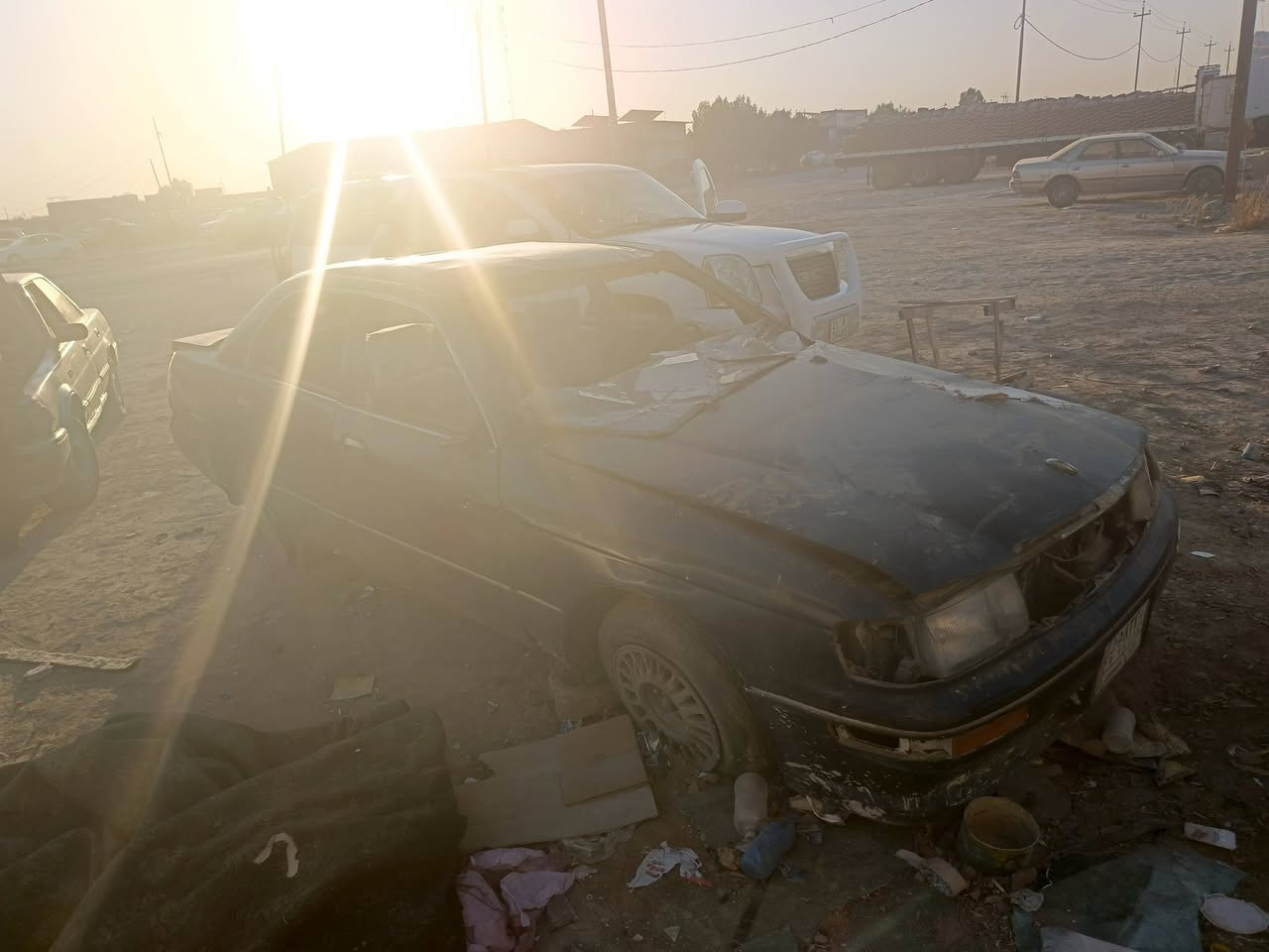 السلام عليكم سياره بطه مقلوبه للبيع شفيتها بس على هاي الصفحه البقايا جير ومكينه جديدات السعر 14 وبيها مجال مكان بابل القاسم, ***********
