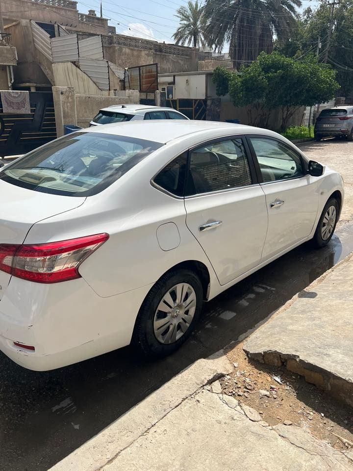 نسيان سنترا 2016
خليجي  
بيهة صبغ بابين جهة الراكب فقط 
مكينة ١٦٠٠
قطتعين تبريد 
سيارة بلادية ونظيفة 
سعرهة ١١٥ وبيهة مجال
 ***********
