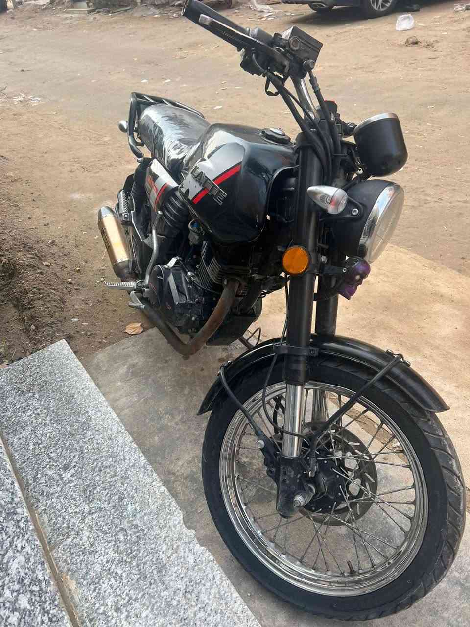 دايوان لايتي موديل 2020 اوراق أصولي يم مكتب حسين ترقيمهه نضيفه جاهزه من كلشي شغاله كهربائيات محرك 200 مفتوح شلعته حلوه السعر 1150 وبيه مجال حك الجيه مكاني كربلاء قرب مجمع الدره رقمي ***********
