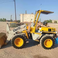 شفل • كوماتسو • حجم 40 • كير كهربائي • معدات ثقيلة • آليات عمل • لودر ...