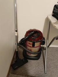 مكنسة • شغالة • بلا عيب