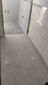 ابو مريم المصري خلف سيراميك مقيم في بغداد بورسلين وجدران ومرمر عكاش متفرغ حاليا ***********
