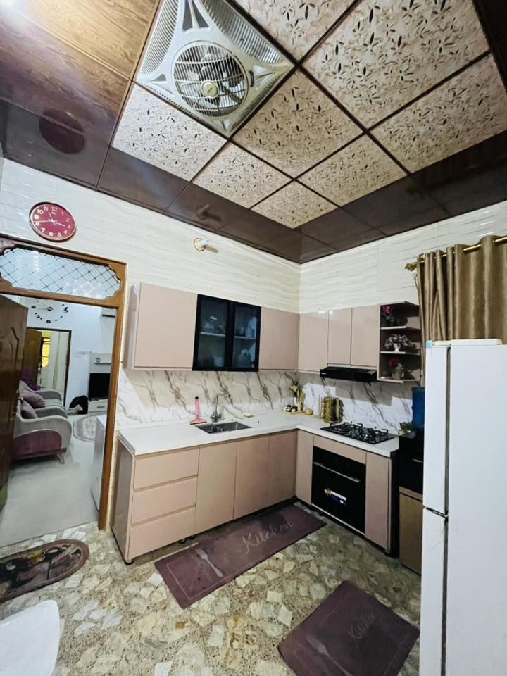 بيت ١٠٠ متر في شريط ميسان منطقة ٨٤ خلف شارع عام موقع مميز تفاصيل بناء اساس صب وسقف شيلمان بس نظيف جدا غرفة نوم وصاله ومطبخ واستقبال وصحيات كاشي وسراميك وسقوف ثانوي وجبسن بورد
السعر 115 مع المجال
للاستفسار الاتصال ***********
