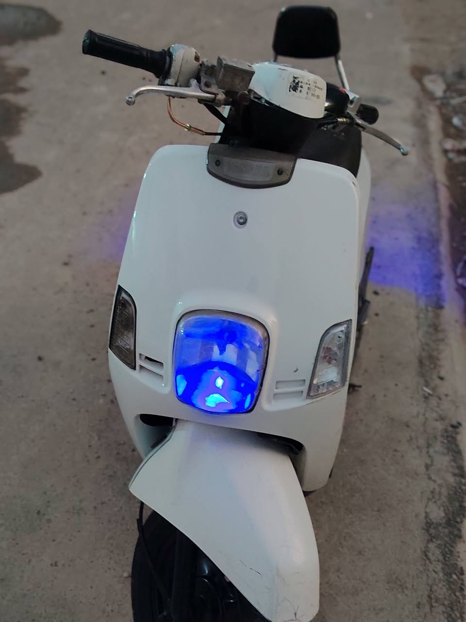 سـلآمـ عليـگم ورحمـ‏‏هہ آللهہ‏‏ وبرگآتهہ‏‏..بوليسي كابريتر  مال رمبه كامله مكمله كلشي شغال 2008    كله عل بلاد دراجه نكره ابكل وكت شغل واطلع دراجه فول مكفول شلعه ومعدل دراجه نظيفه ماناقصها اي شي هندر سلف شغال  اشاير شغاله  سكن ليت  زنون اصلي قبق الباتري موجود بل جنطه مكان ديالى بعقوبة فلكت الأمين السعر 600 اوبيه مجال  والخاص مفتوح رقم الهاتف *********** ☄️
