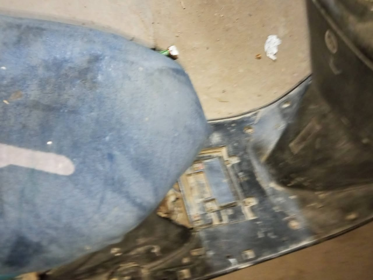 مكلف بل نشىر دراجة لبيع دراجة شغاله شراي بية خير ويدلللل...
واتساب ***********
