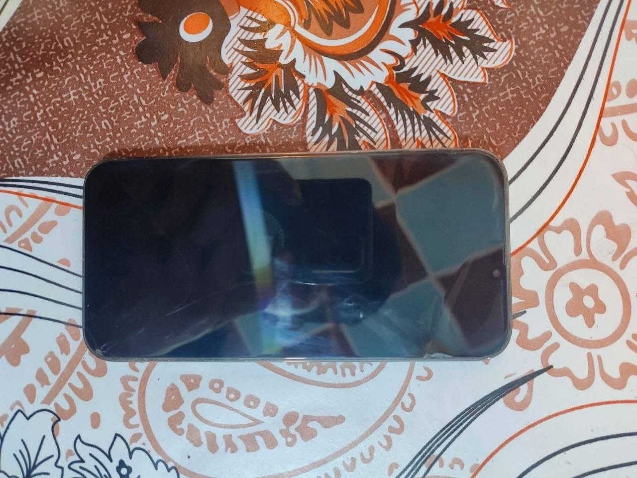 سلام عليكم
ايفون 12 بروماكس رصاصي 🤍

فيس ايدي شغال

شاشه بلادي

بطاريه بلادي 

جهاز ما مفتوح ابد ، تجي تفحص كدامك 

ذاكره 256

بطارية 95 معلاية 

تك سيم كارت

جهاز امريكي

صوت ،كامرة ، اتصال ، كلشي مكفول

فقط بي طبع قليل بالشاشه ما مأثر ع لمس ابد ولا مأثر ع شاشة 

مكاني نجف / حي الشرطة 

السعر 380 وبي مجال قليل 

رقمي 

 ***********ومتواجد ع فيس

