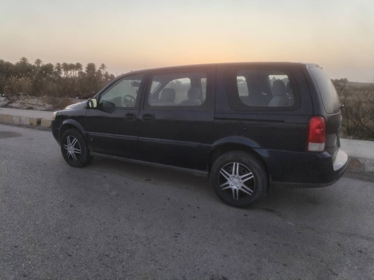 سلام عليكم وينه لي دور جديد شوفر بلاندر طويله ٣ قطع تبريد  خليجي كفاله عامه مديل ٢٠٠٧ سنتر لوك شاشه  رقم أربيل دولي تحويل مباشر بسم عربي تبريد ثلج كير مكينه حداديه شركه جديده ترايك مال ٢٥ شرط  تخم تاير جديد حتا الاستدات مال الشركه مكان السياره بابل رقمي *********** سعرها ٧٢ وبيها حك جيتك
