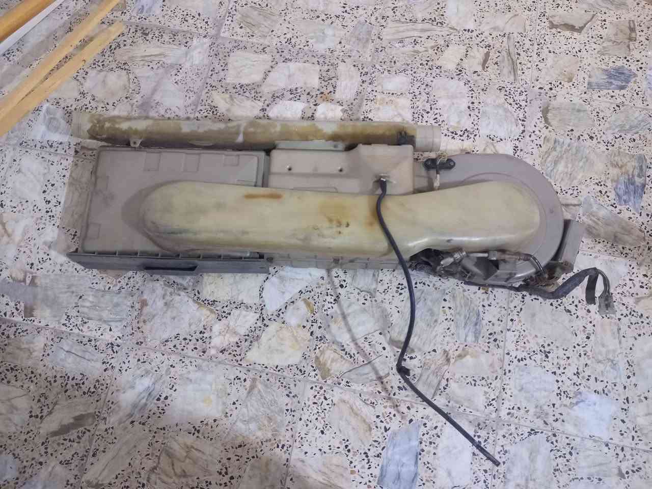 سلام عليكم غراض مال سوبر ٨٥ تايرات وويل كب جديد هوا وتايرة وثلاجة تبريد مكاني بغداد الحرية ليريدهن يتصل ويراسلني ويدلل ***********
