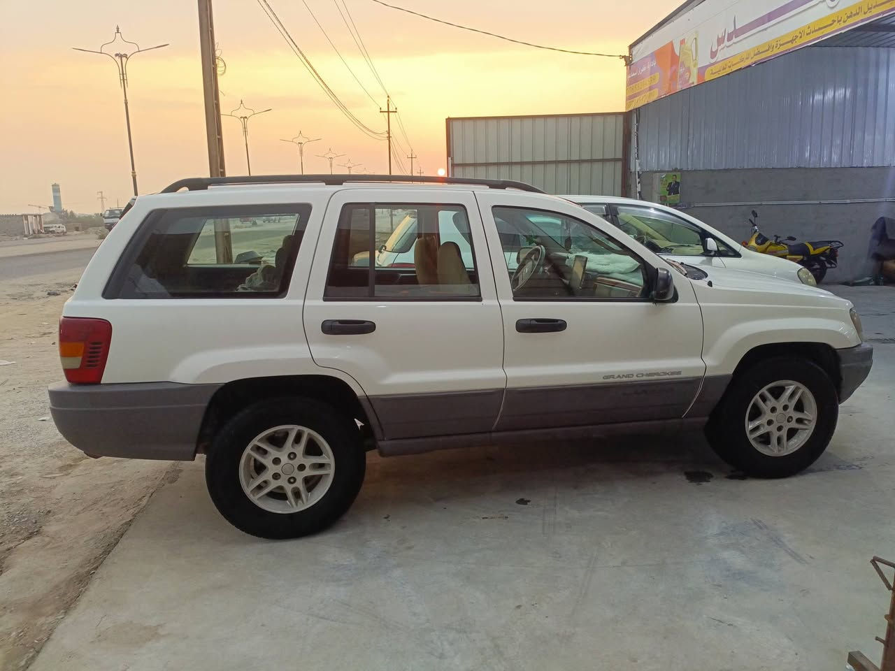 جيب شيروكي موديل 2004 مكينة وگير كفالة حدادية جاهزة  مكلف بل نشر انتصل على ‏‪***********‬‏صاحب الرقم ***********
