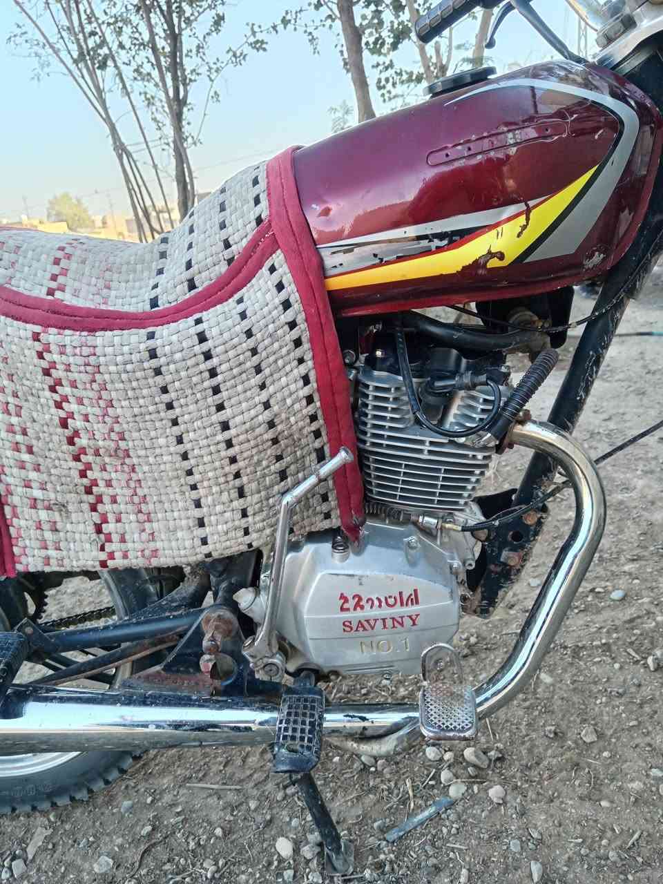 سلام عليكم دراجه سيفان موديل 21 مكينه برغي ممفتوح كفاله شلع تاكل الكاع 450  الف نقص باتري وجاملغ امامي فقط ***********
