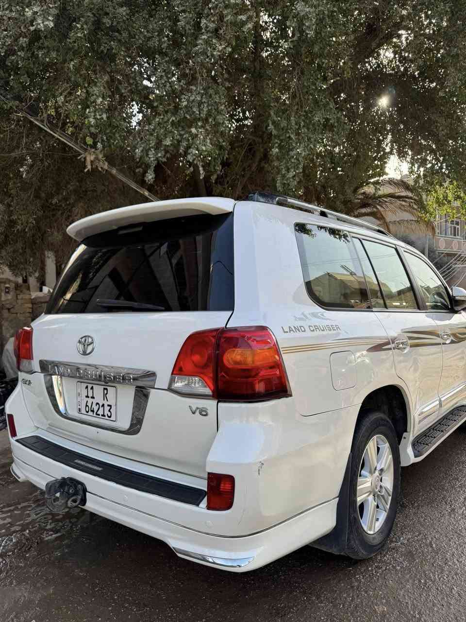 مكلف بالنشر ‼️‼️
لاند كروز 2013  فول مواصفات
GX.R
كشنات جلد كهرباء
رقم بغداد تحويل ثاني يوم 
ماشية 200،000km
6v  
كير محرك صدر مكفول 
بيه 3 قطع صبغ و تبديل بابين 
الصور موجوده وتكدر تجي تشوفهه 
مكاني بغداد الاعظمية 

السعر 258 وبيه مجال  
للتفاصيل اكثر الاتصال فقط على الرقم ***********
