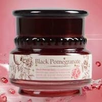 من الأصلي فقط! ✨ لأن بشرتِك تستحق العناية الفائقة، وفرنا لكِ سيروم/كري...