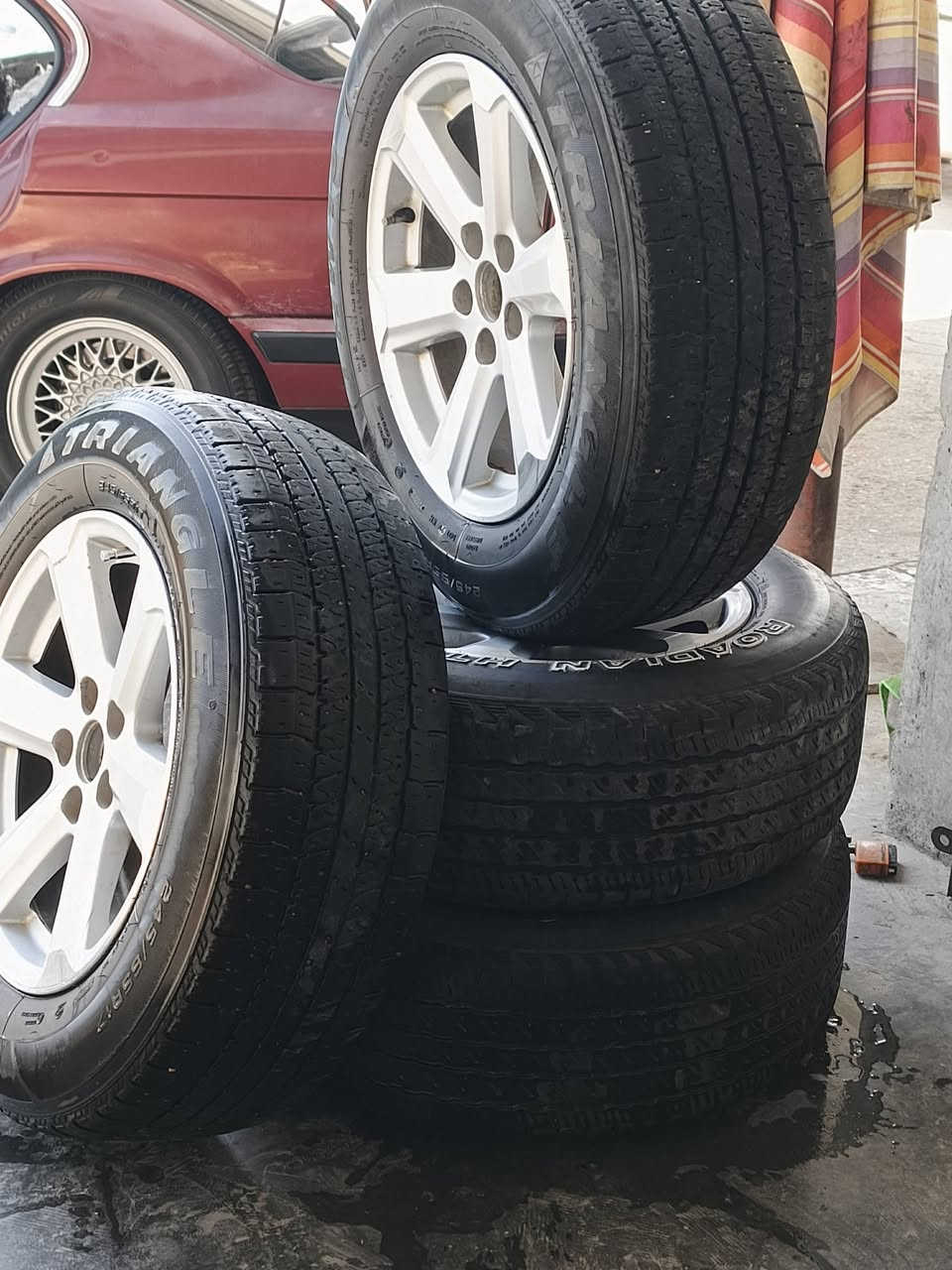 سلام عليكم
ويل هايلندر 2010 ويل حاويه بعده جديد 
تخم كامل تاير جديد 
325 الف مكاني فلوجه 
***********
