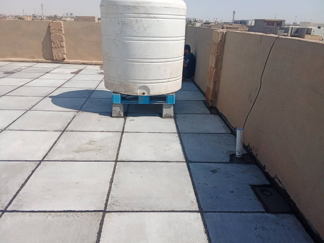 سلام عليكم تم أكمل بيت ساري  عبدالله في تطبيك السطح بصورة عامة هذا عملنا ومن الله التوفيق في الفلوجه حي الشهداء 
نشتغل اشتايكر والجير السطح وجير أساس نشتغل كرسته وعمل ونشتغل بس عمل ونشتغل جير بارد اكو عوازل حرارة مثل الفوم أو الفين اكو احجام وقياسات حسب المواد صيانه ماستك تنظيف السطح قبل الشغل مساحه صغيره تنحسب قطعي التواصل رسول العسافي ***********
واتساب واتصال ***********

