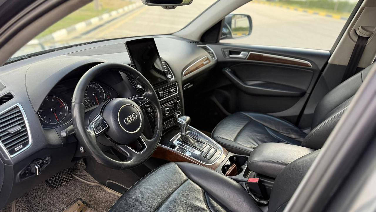 اودي موديل 16رقم بغداد دولي فول مواصفات محرك سته سلندر كلها شغاله تحويل مباشر سونار مرفق مع الصور سيارة مال بيت نظيفه موجودة في مندلي سعرها 145ورقة تفاصيل أكثر ع رقم ***********
