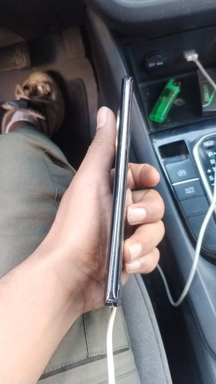 الجهاز كلش نضيف وبعدة جديد مكاني الغزالية *********** واتساب أو اتصال السعر ٢٢٥ الف
