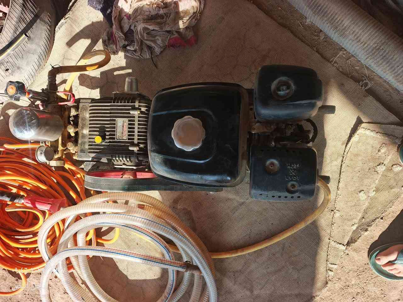 السلام عليكم 
موطور غسل للبيع حجم 7.5 كبير مع ضاغطه الاصليه الكوري وصونده 50 متره وكامل تفرعات وصونده سحب مستعمل مره وحده فقط بعده جديد مكاني جبله 
سعر 180 وبي مجال 
انتصل ***********
