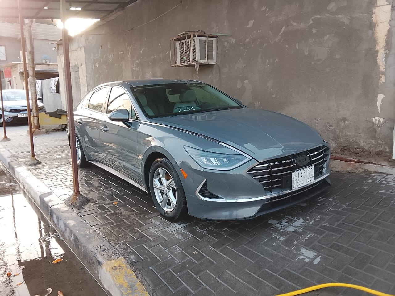 سوناتا موديل 21 بيها نسبه غرق بامريكا بالعراق بيها بنيت فقط بيع مستعجل رقم***********
