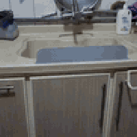 كاونتر سنك مرمر بعده اخو الجديد والله وبي سله جبيره مال ماعين القياس م...