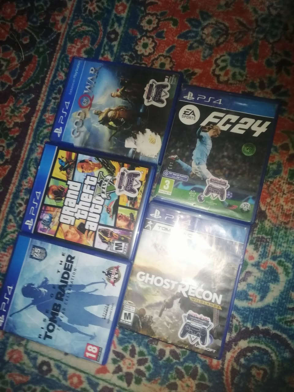 بلي فور البيع ذاكر 872.8 ميكابايت
نضام: 13.2
خمس اقراص وياه وشتراك بلس شهر واحد 
بيه،5 دولار ونلاين يدات 2 عاديه واصليه
كيبلات شحن 2 اصليات يجي وياه قرص تهكير 
جهاز العاب:  سعره 500الف مابي مجال تواصل ***********
