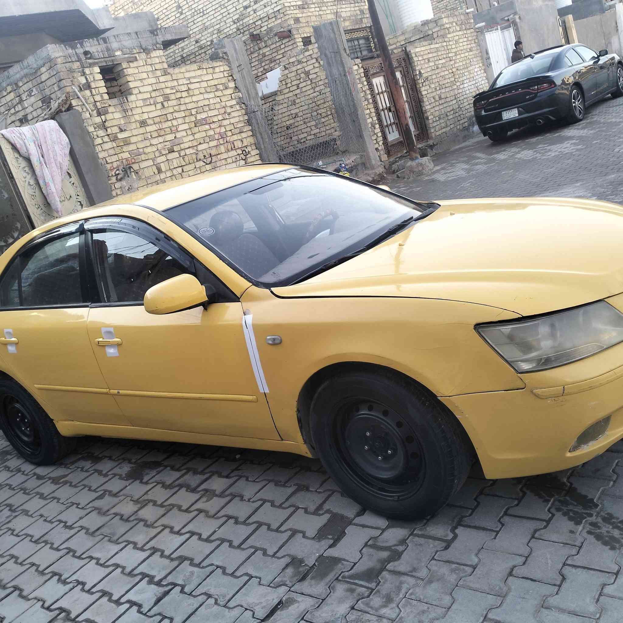 السلام عليكم سوناتا للبيع مديل 2009 وارد كوري بيه جاملغ امامي فقط 
السياره جاهزه مكينه وكير خير من الله 
مكينه 2000 
حداديه تخم تأير كله جاهزه       هئه وغرامات مصفره 
مكاني ديوانيه 
السعر 65 وبيه مجال 
***********
