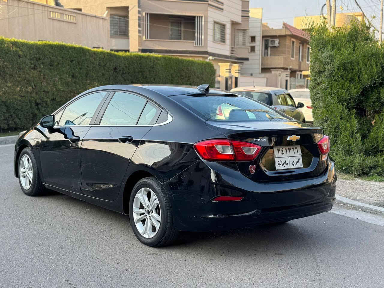 كروز موديل 19  LT
خمس قطع صبغ يعني حزام 
حادث امريكا بس شباك وهنا بيه ضربه باب السايق 
صاحبه من بغداد 
سنويه ممنتهيه 
السعر 80 
*********** بغداد, العراق
