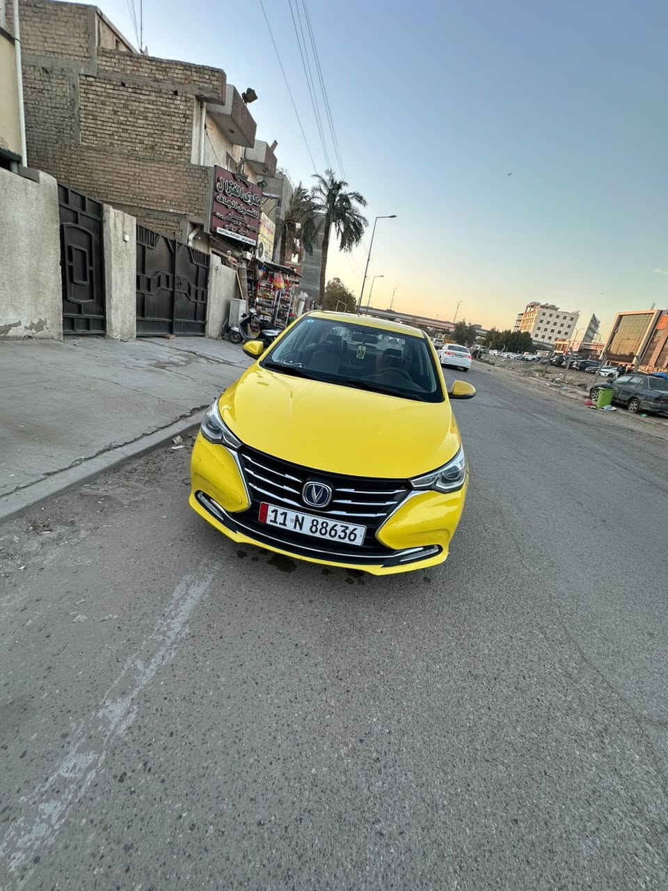 السلام عليكم
شانجان 2024
بيها صبغ صفحة السايق
ماشية 104
مكينة وكير خير من الله
بيها منضومة غاز 
صدر جديد
مدوشمة داخل جديد
السعر 100وبيها مجال
مكان السيارة بغداد الكرخ
للاستفسار ***********
