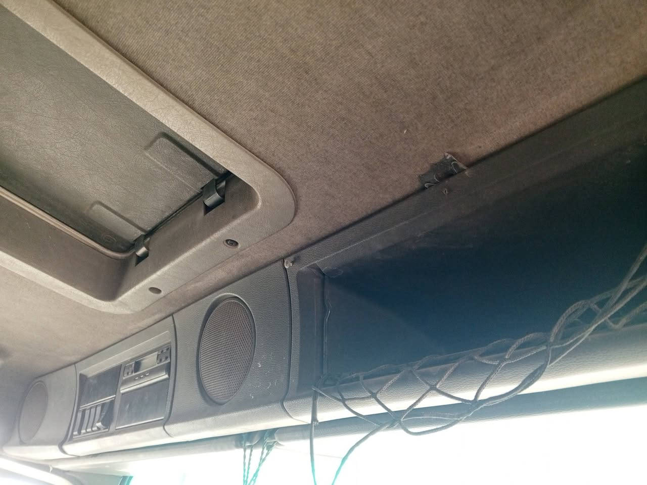 فالفو اف6موديل 2004رقم انكليزي سليمانيه سنويه لل31 مكينه كير اكسن كفاله امامي ورك خلفي جوبلس حموله 10 للاستفسار الاتصال ***********
