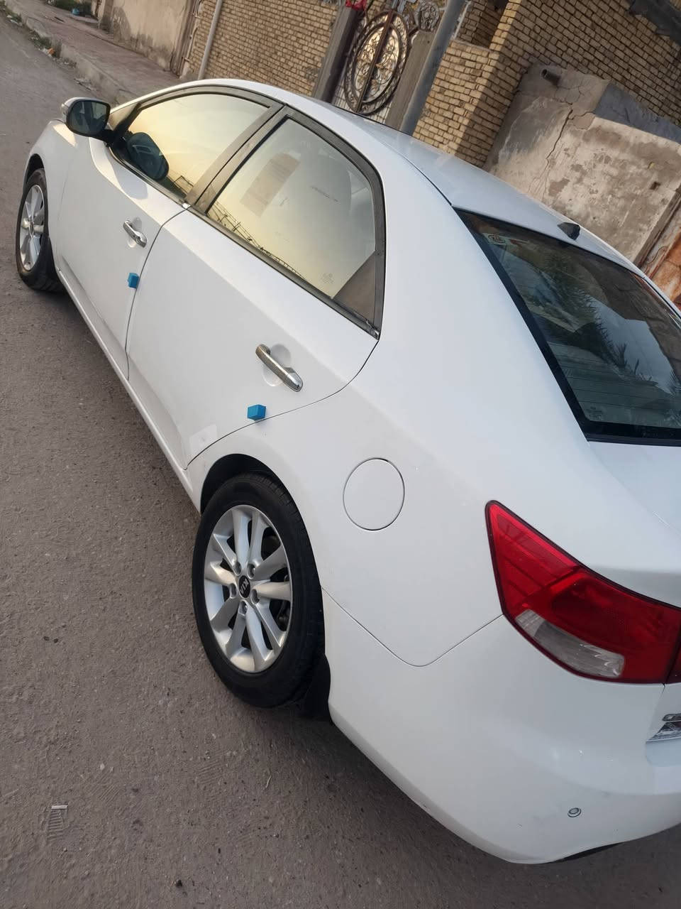 السلام عليكم للبيع سيراتو ٢٠١٣ وارد خليجي السياره مكفوله من الضربه عد التصليح المذكور ب السونار وتصليحات واضحه من تجي تشوفها السياره فول موصفات للاخير بصمه /بنوراما الخ...  السياره ب اسمي انه عنوان السياره ذي قار/ حي الشهداء ورقمي هذه *********** الشراي يتصل ما ارد ع الرسائل السعر ١٠٣ وبيها مجال
